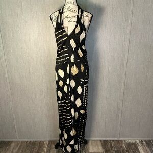 Banana Republic Elegant Black and Cream Halter Jumpsuit Size XL
